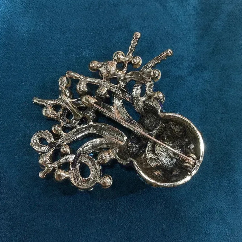 Blue Octopus Brooch - Picture 2 of 2